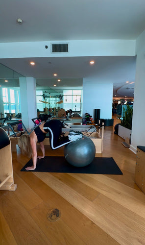 Strong Core- Stability Ball Workout! πͺπ»π₯